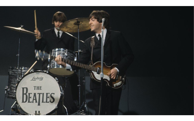 Дэлхий даяар “Beatles” хамтлагийн алга болсон аргил гитарыг хайж байна